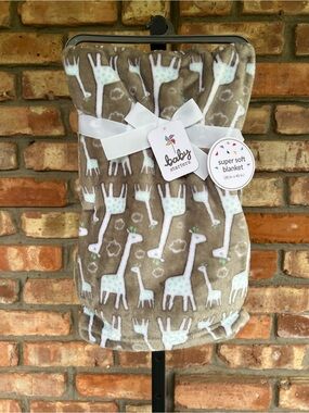 Baby Starters Taupe & Mint Giraffe Plush Baby Blanket